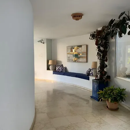 Quetzal Golf & Beach House Apartment Marbella