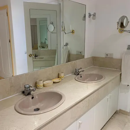 Quetzal Golf & Beach House Marbella