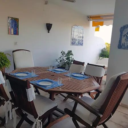 Quetzal Golf & Beach House Apartment Marbella